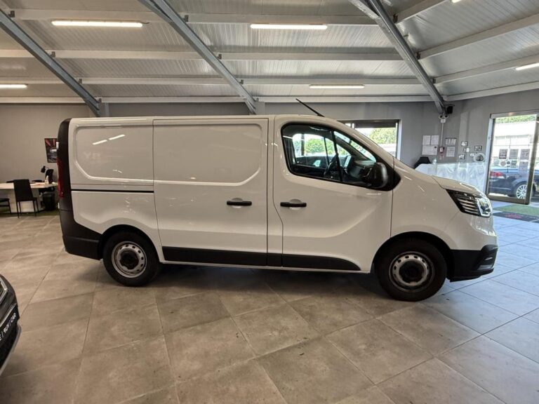 Renault Trafic 2.0 Blue dCi – 170 BV EDC Grand Confort / GARANTIE 12 MOIS - Image 04 (July 7, 2026)