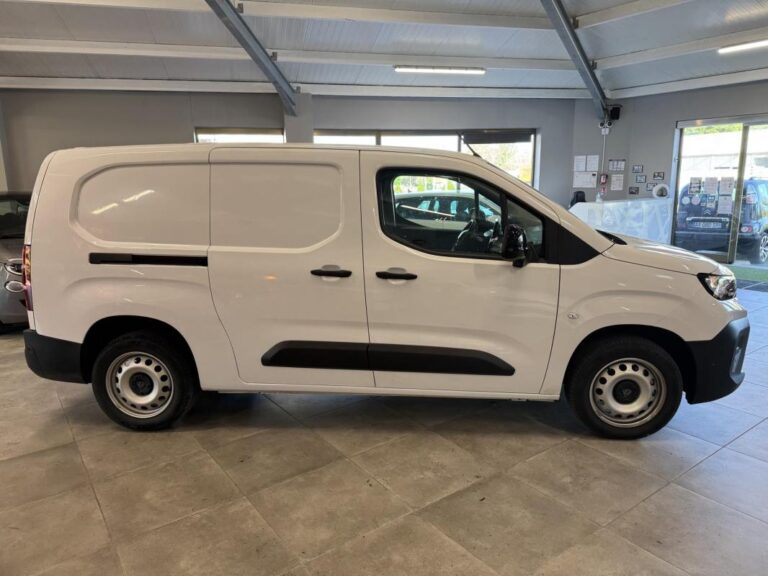 Peugeot Partner XL 950KG 1.5 BlueHDi S&S – 130 BV EAT8 III / GARANTIE CONSTRUCTEUR - Image 06 (July 7, 2026)