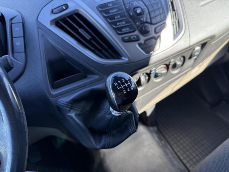 Ford Transit Custom 2.2 TDCi – 155 Fourgon Cabine approfondie / GARANTIE 12 MOIS - Image 18 (July 7, 2026)