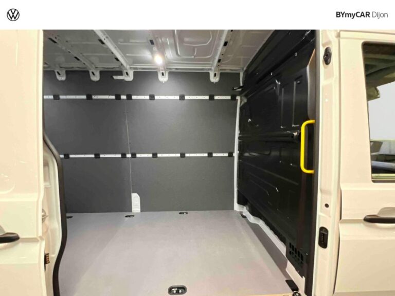 Volkswagen Crafter VAN 35 2.0 TDI 177 CH BVA8 BUSINESS - Image 12 (July 7, 2026)