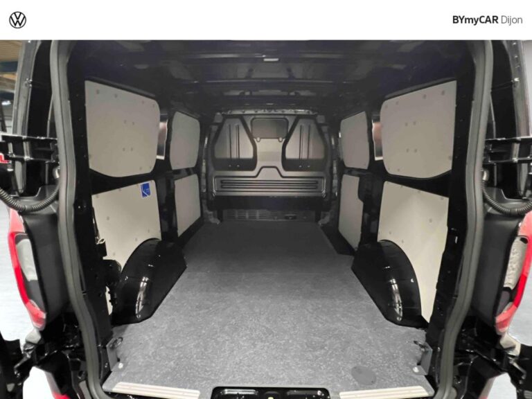 Volkswagen Transporter VAN 2.0 TDI 150 BVA8 BUSINESS - Image 13 (July 7, 2026)