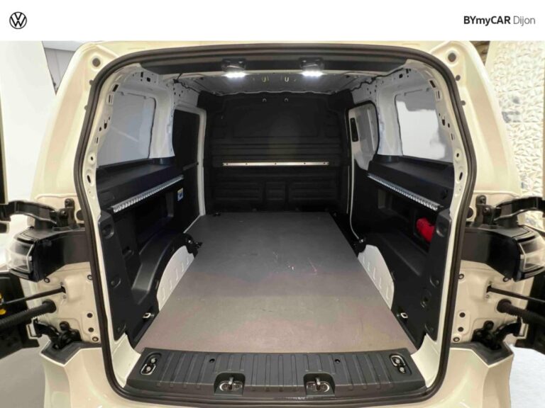 Volkswagen ID. BUZZ CARGO 204 CH - Image 13 (July 7, 2026)
