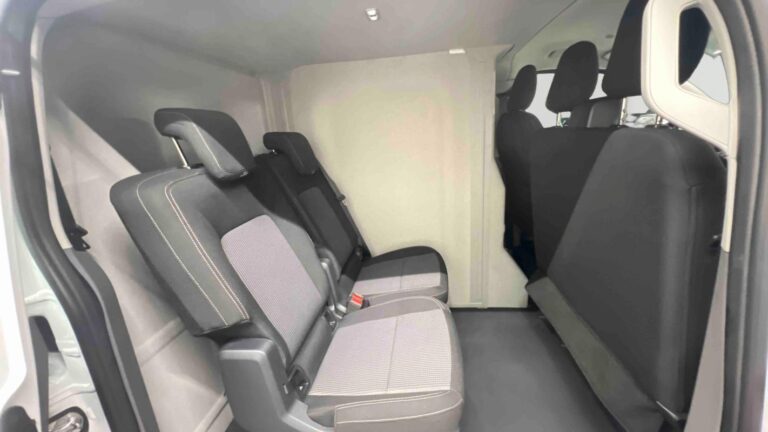 Volkswagen Transporter PROCAB CLOISON L 2.0 TDI 150 BVA8 BUSINESS - Image 12 (July 7, 2026)