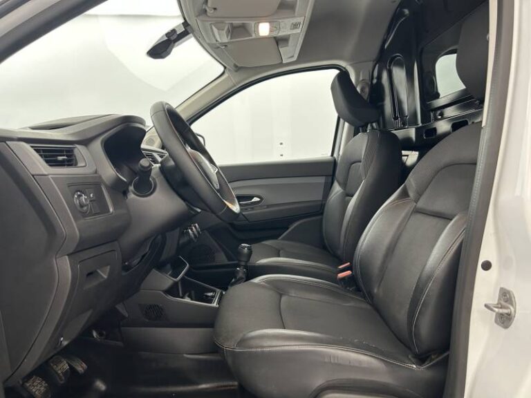 Renault Express (30) VAN BLUE DCI 75 ESSENTIEL - Image 09 (July 7, 2026)