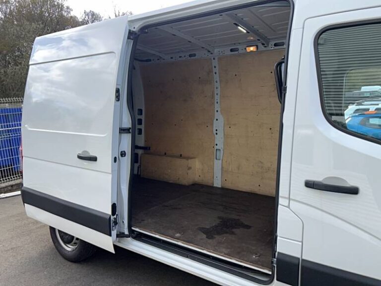 Renault Master FOURGON FGN TRAC F3500 BLUE DCI 135 CONFORT - Image 16 (July 7, 2026)