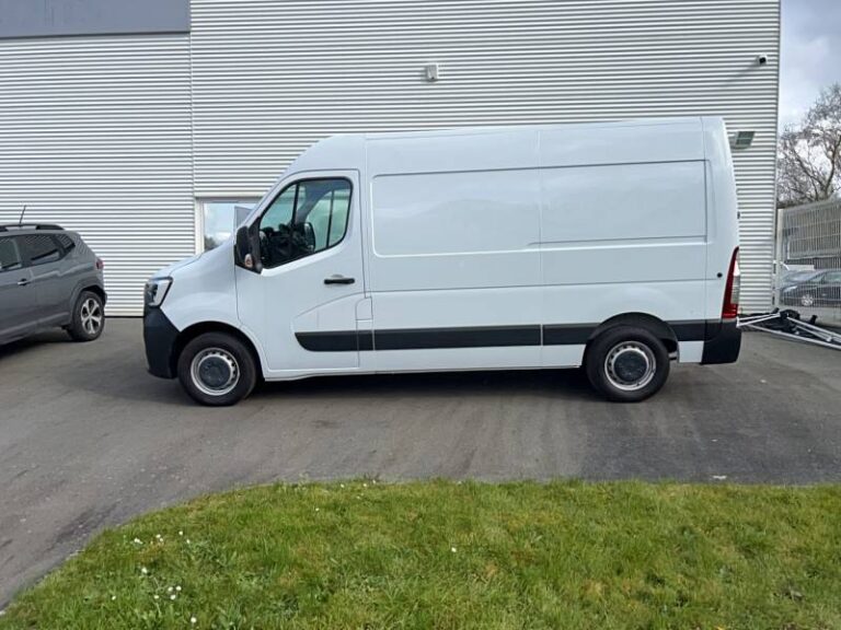 Renault Master FOURGON FGN TRAC F3500 BLUE DCI 135 CONFORT - Image 02 (July 7, 2026)