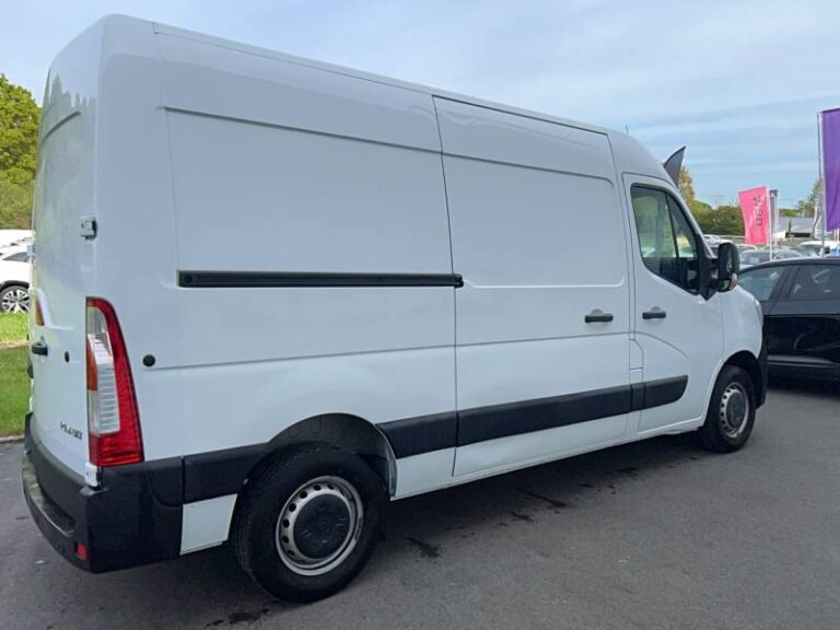 Renault Master FOURGON FGN TRAC F3500 BLUE DCI 135 CONFORT - Image 06 (July 7, 2026)