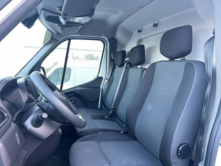 Renault Master FOURGON FGN TRAC F3500 BLUE DCI 135 CONFORT - Image 09 (July 7, 2026)