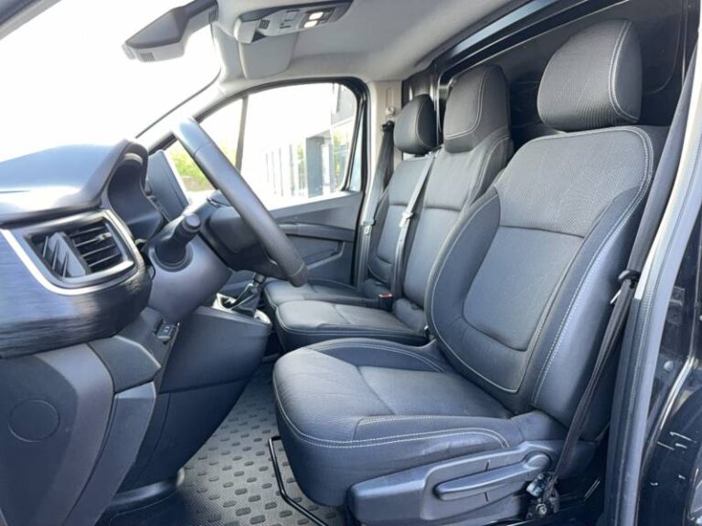 Renault Trafic FGN 3000 KG BLUE DCI 130 GRAND CONFORT - Image 09 (July 7, 2026)