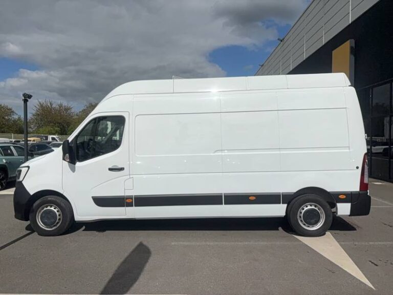 Renault Master FOURGON FGN TRAC F3500 BLUE DCI 135 CONFORT - Image 02 (July 7, 2026)