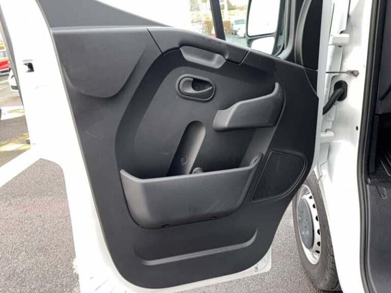 Renault Master FOURGON FGN TRAC F3500 BLUE DCI 135 CONFORT - Image 20 (July 7, 2026)