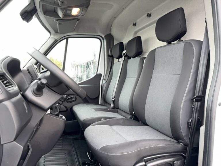Renault Master FOURGON FGN TRAC F3500 BLUE DCI 135 CONFORT - Image 09 (July 7, 2026)