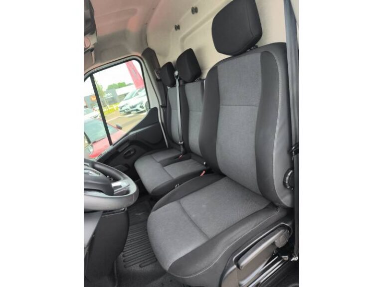 Renault Master FOURGON FGN TRAC F3500 BLUE DCI 135 CONFORT - Image 09 (July 7, 2026)