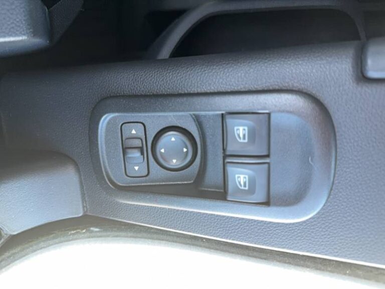 Renault Master FOURGON FGN TRAC F3500 BLUE DCI 135 CONFORT - Image 10 (July 7, 2026)
