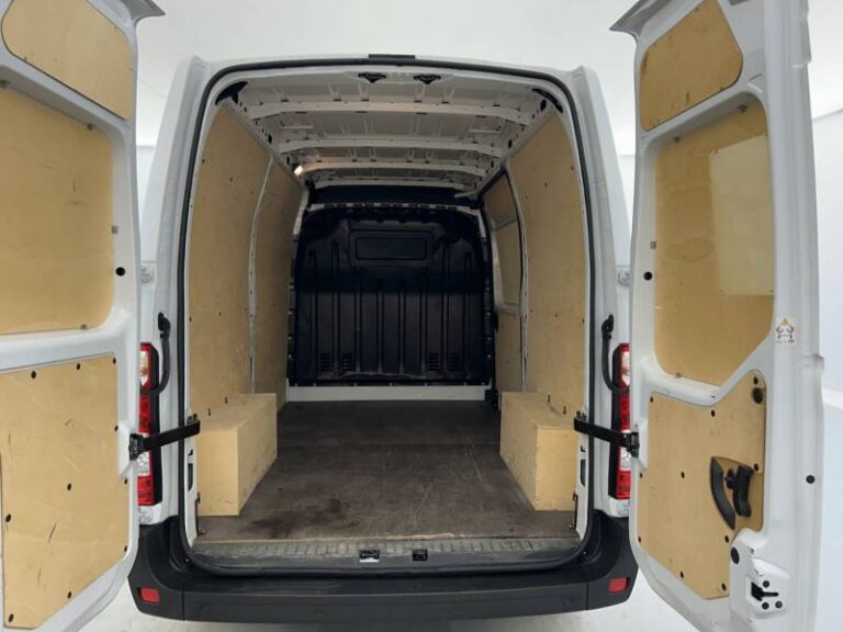 Renault Master FOURGON FGN TRAC F3500 BLUE DCI 135 CONFORT - Image 18 (July 7, 2026)