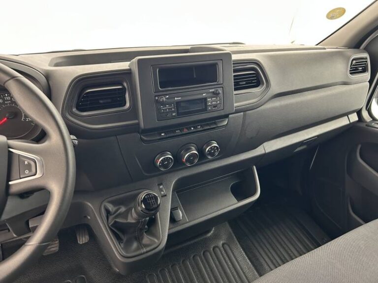 Renault Master FOURGON FGN TRAC F3500 BLUE DCI 135 CONFORT - Image 12 (July 7, 2026)