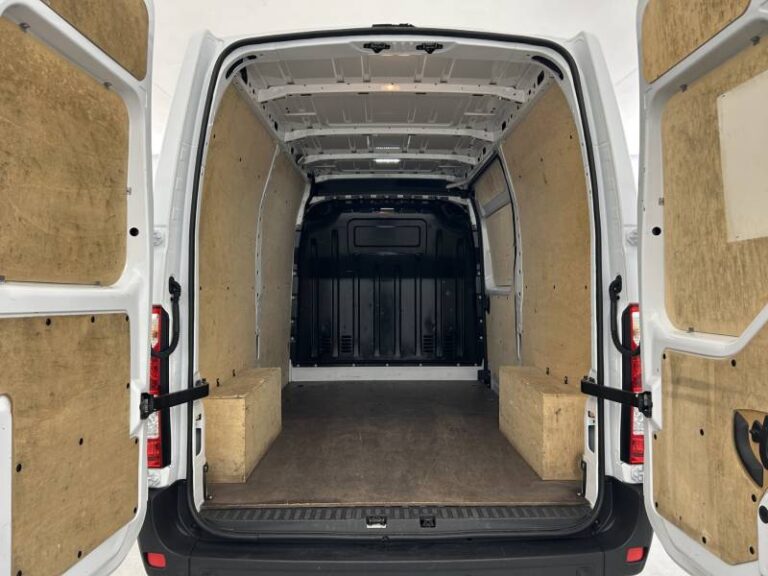 Renault Master FOURGON FGN TRAC F3500 BLUE DCI 135 CONFORT - Image 18 (July 7, 2026)