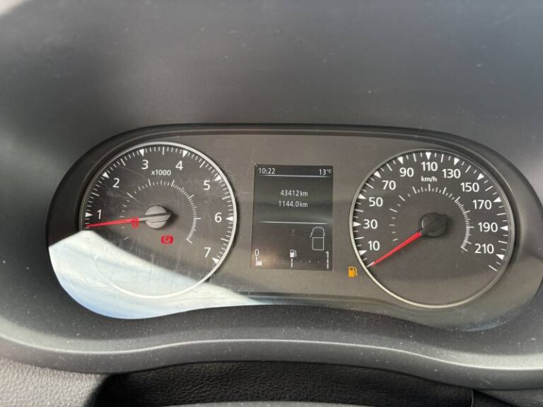 Renault Master FOURGON FGN TRAC F3500 BLUE DCI 135 CONFORT - Image 09 (July 7, 2026)