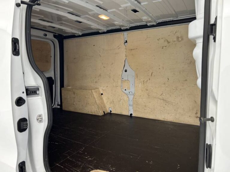 Renault Trafic FGN 3000 KG BLUE DCI 130 CONFORT - Image 16 (July 7, 2026)