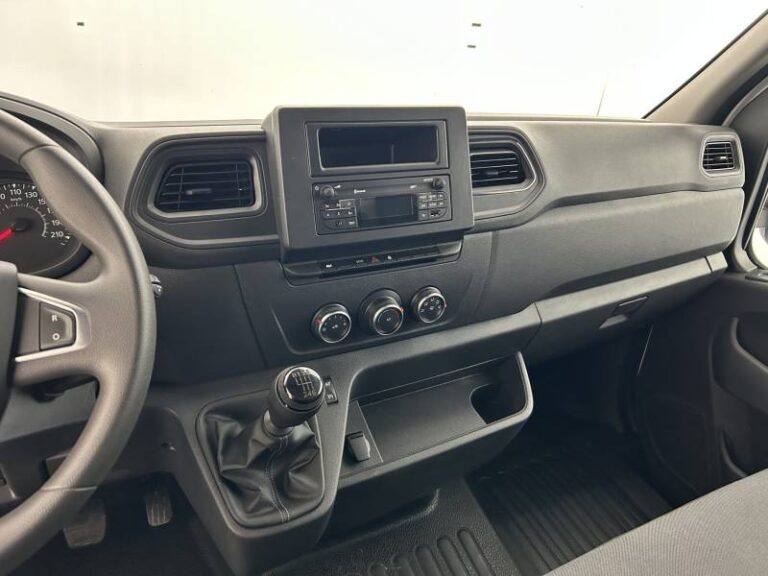 Renault Master FOURGON FGN TRAC F3500 BLUE DCI 135 CONFORT - Image 12 (July 7, 2026)