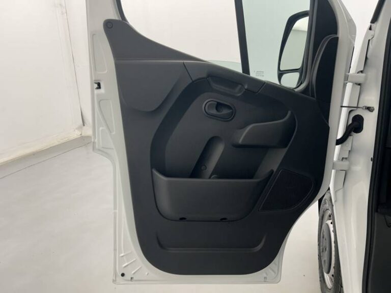 Renault Master FOURGON FGN TRAC F3500 BLUE DCI 135 CONFORT - Image 11 (July 7, 2026)