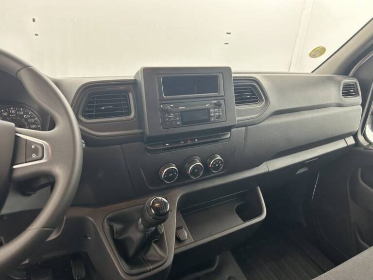 Renault Master FOURGON FGN TRAC F3500 BLUE DCI 135 CONFORT - Image 12 (July 7, 2026)