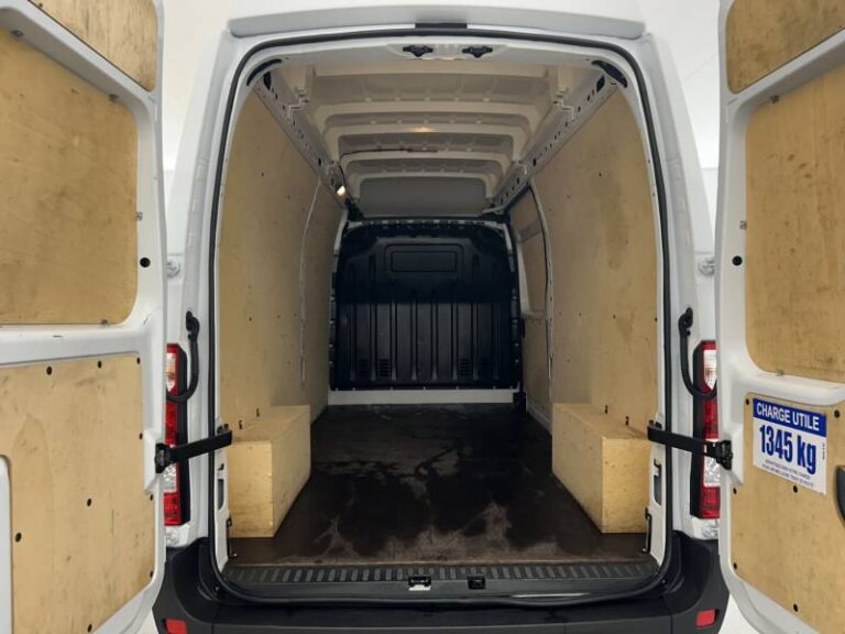 Renault Master FOURGON FGN TRAC F3500 BLUE DCI 135 CONFORT - Image 18 (July 7, 2026)