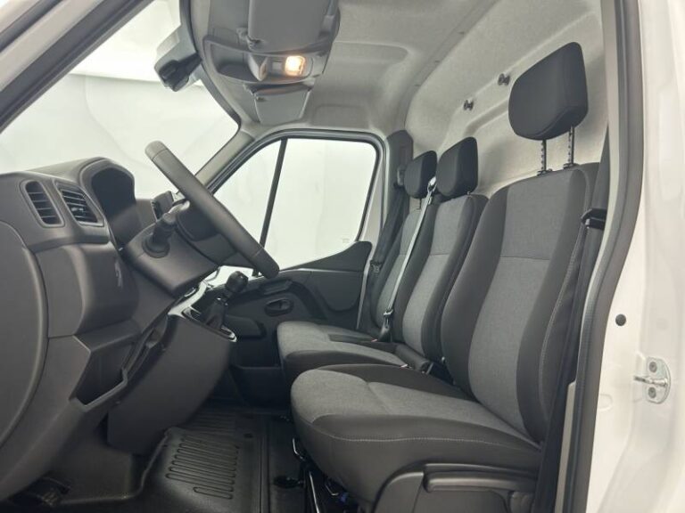 Renault Master FOURGON FGN TRAC F3500 BLUE DCI 135 CONFORT - Image 09 (July 7, 2026)