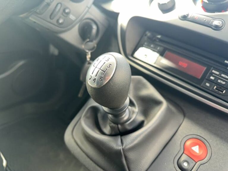 Nissan NV250 L1 DCI 95 OPTIMA - Image 11 (July 7, 2026)