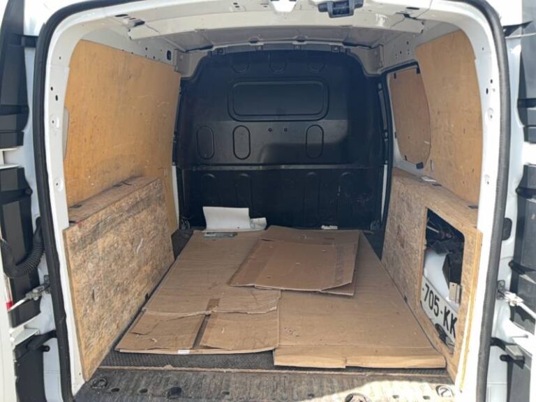 Nissan NV250 L1 DCI 95 OPTIMA - Image 15 (July 7, 2026)