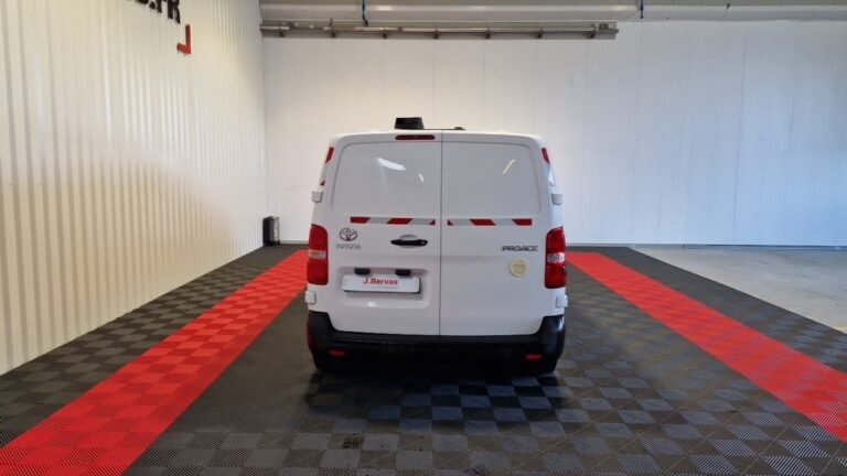 Toyota PROACE MEDIUM 1.5L 100 D-4D BVM6 DYNAMIC - Image 05 (July 7, 2026)