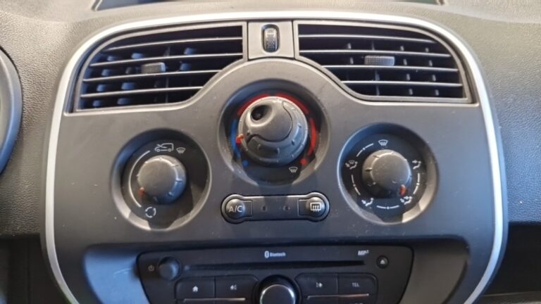 Renault Kangoo Express BLUE DCI 95 EXTRA R-LINK - Image 13 (July 7, 2026)