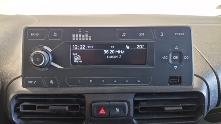 Citroën Berlingo VAN M 650 PURETECH 110 SS BVM6 CONTROL - Image 28 (August 28, 2026)
