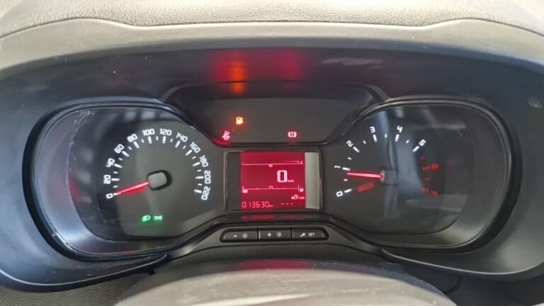 Citroën Berlingo VAN M 650 PURETECH 110 SS BVM6 CONTROL - Image 32 (August 28, 2026)