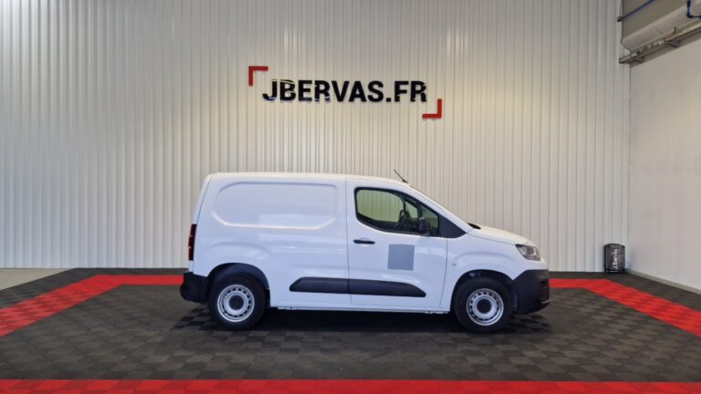 Citroën Berlingo VAN M 650 PURETECH 110 SS BVM6 CONTROL - Image 24 (August 28, 2026)