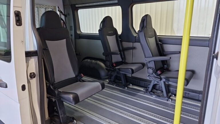 Renault master combi 3.5t 2.3 dci 135 energy grand confort TPMR - Image 18 (July 7, 2026)