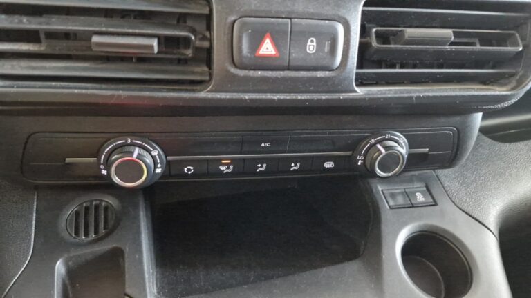 Opel combo cargo 1.5 100 CH S/S BVM5 STANDARD PACK CLIM - Image 13 (July 7, 2026)