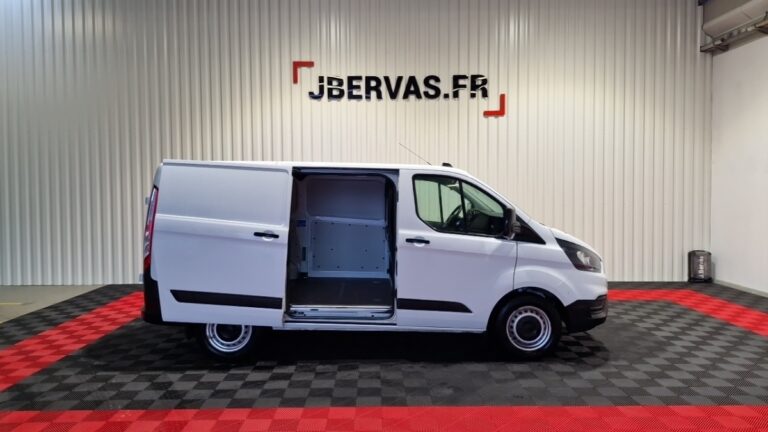Ford Transit Custom 340 1.0 ECOBOOST 120 PHEV TREND - Image 09 (July 7, 2026)