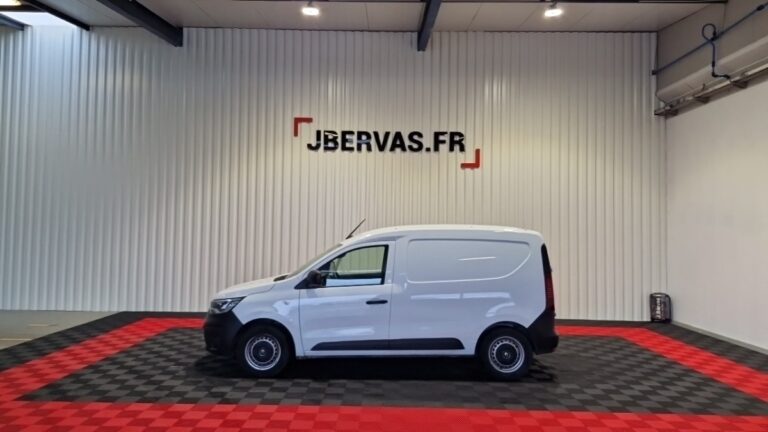 Renault Express Van TCE 100 – 22 CONFORT - Image 02 (July 7, 2026)