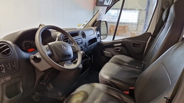Renault Master CABINE APPROFONDIE 3.5t 2.3 dci 130 GD CONFORT 7 Places - Image 13 (July 7, 2026)