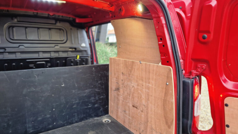 Citroën Berlingo Taille M BlueHDi 130 SetS EAT8 DRIVER - Image 15 (July 7, 2026)