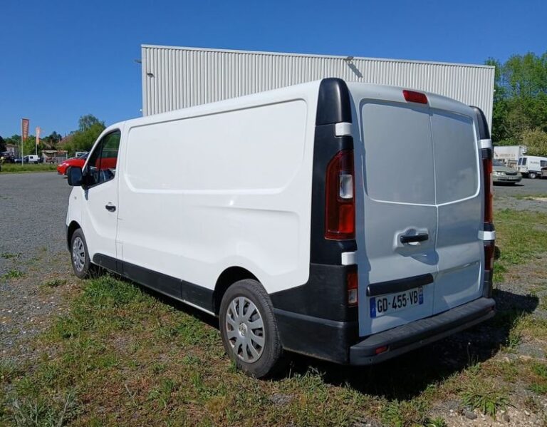 Renault Trafic Fourgon Conf+ 1200 Ener dCi 120 - Image 02 (July 7, 2026)