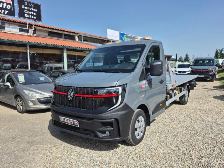 Renault Master RED DEPANNEUSE BVA 170 CARTE BLANCHE - Image 01 (July 7, 2026)