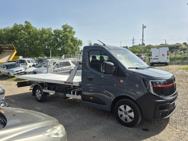 Renault Master RED DEPANNEUSE 170 CARTE BLANCHE - Image 06 (July 7, 2026)
