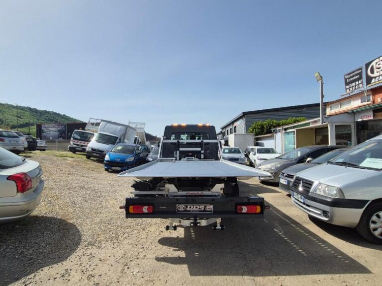 Renault Master RED DEPANNEUSE 170 CARTE BLANCHE - Image 09 (July 7, 2026)