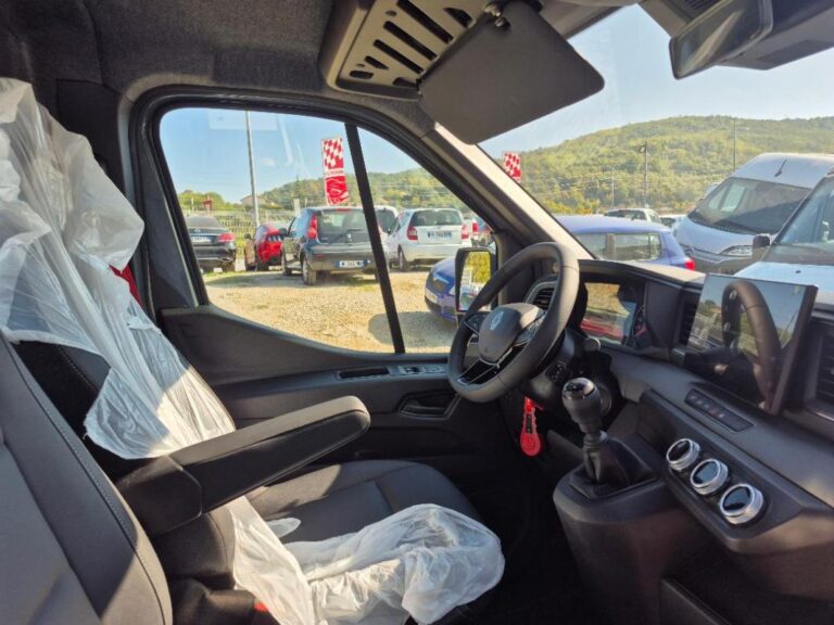 Renault Master 170 CV DEPANNEUSE PLATEAU FIXE CARTE BLANCHE CLIM REGUL - Image 12 (July 7, 2026)