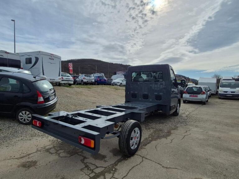 Renault Master RED CHASSIS NU 170 CV EXTRA - Image 02 (July 7, 2026)