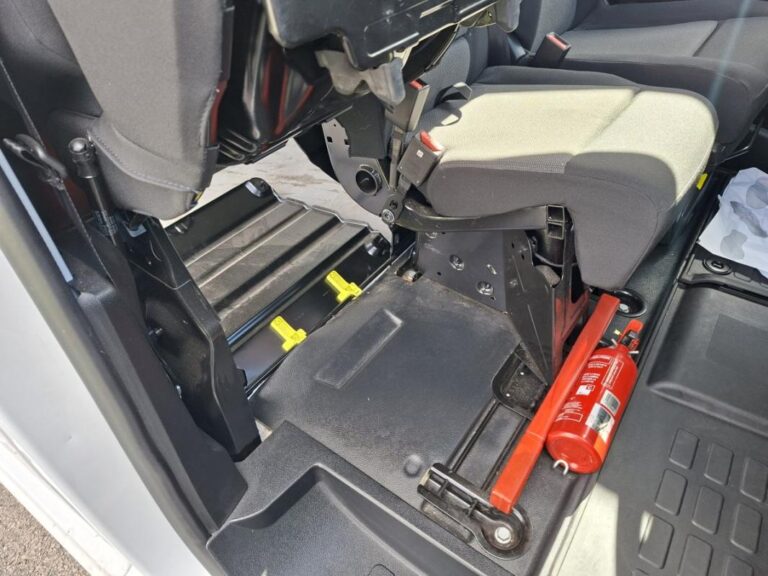 Fiat Scudo III 2.0 BHDi 145ch 6.1 XL Auto - Image 12 (July 7, 2026)