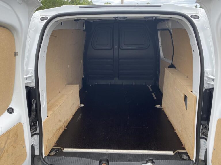 Renault Kangoo 3 VAN L2 BLUE DCI 115 GRAND CONFORT - Image 11 (July 7, 2026)