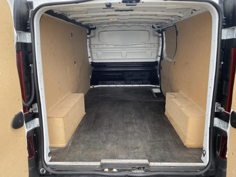 Renault Trafic III BLUE DCI 130 GRAND CONFORT - Image 12 (July 7, 2026)